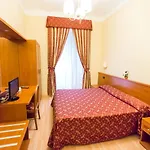Funny Palace Albergue Roma